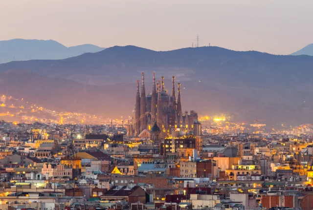 Go Non-Touristy Guide to Visiting Barcelona